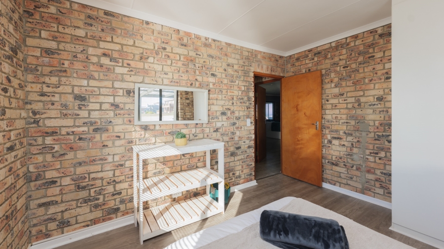 4 Bedroom Property for Sale in Oceanview Heights Western Cape